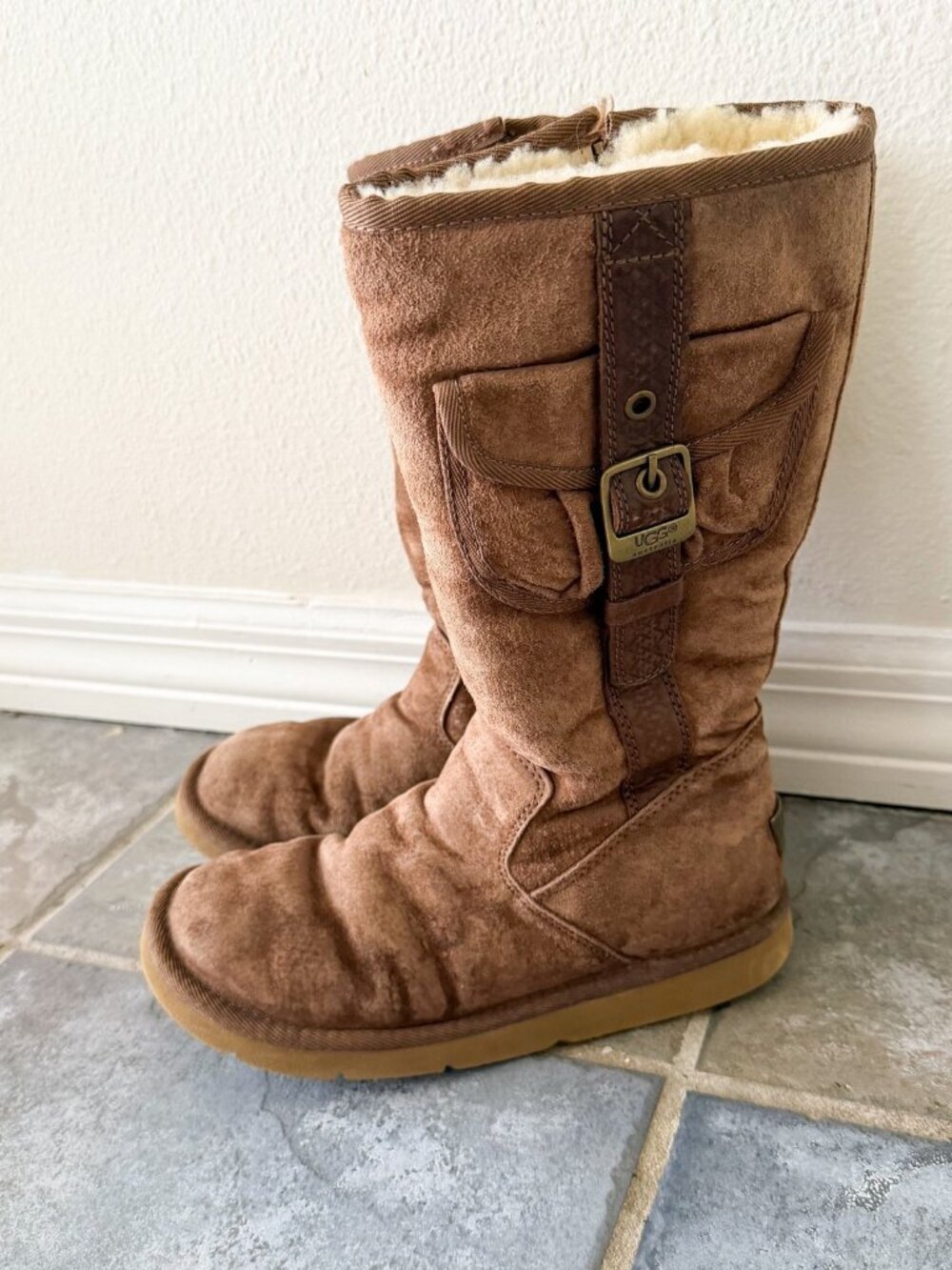 UGG Brown Shearling Tall Warm Winter Boots Buckle Pocket Women’s Size 6